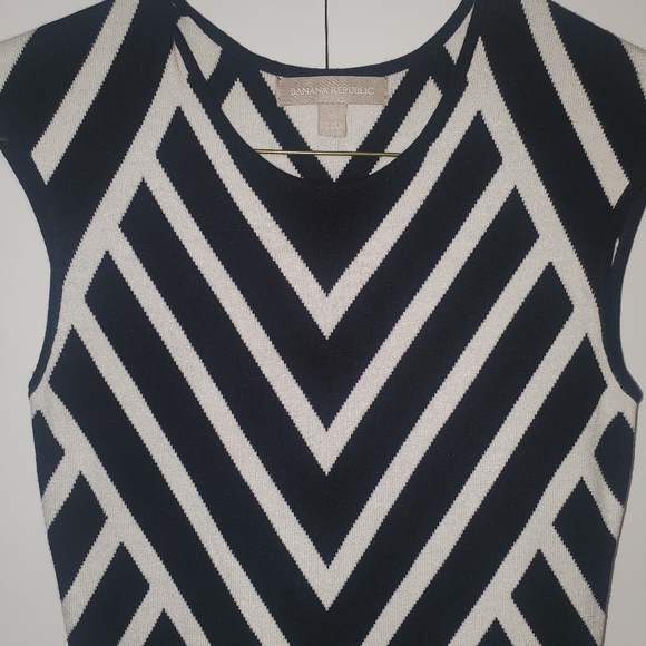 BANANA REPUBLIC DRESS - Picture 2 of 6